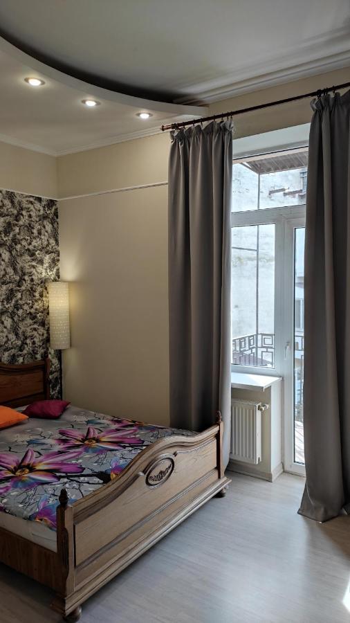 Квартира В Центре Торговая 6 Odessa Eksteriør billede